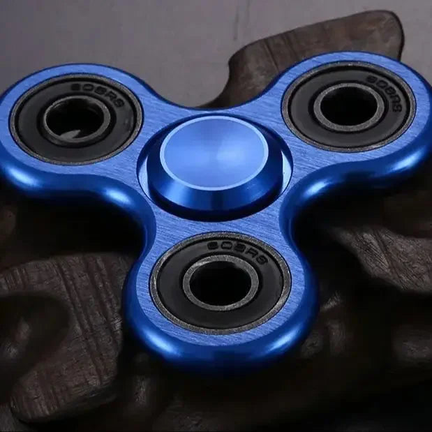 Spinner Metálico Antiestrés – Alivio Sensorial y Mejora de la Concentración