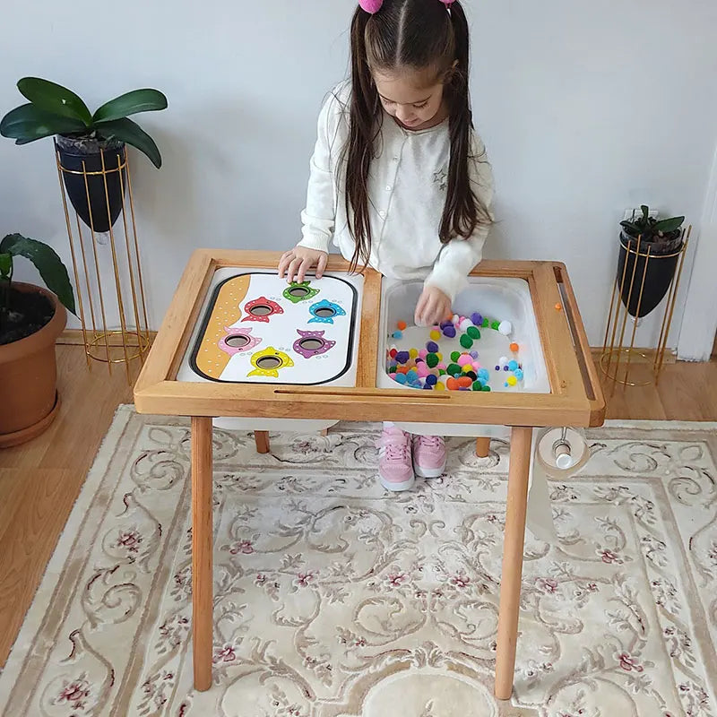 Bandeja Sensorial Montessori – Clasificación y Coordinación en Juego Abierto