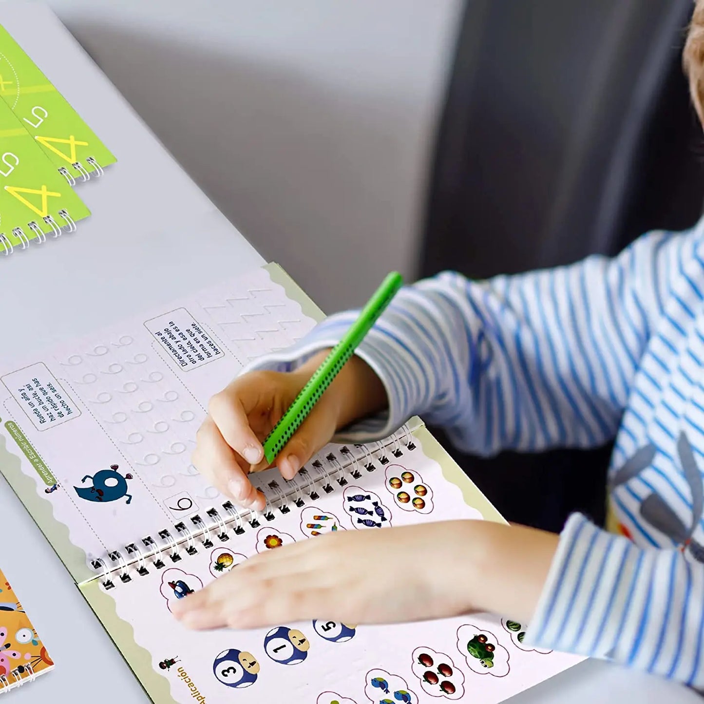 Cuadernos Mágicos Reutilizables – Trazado de Letras en Español, Inglés y Francés